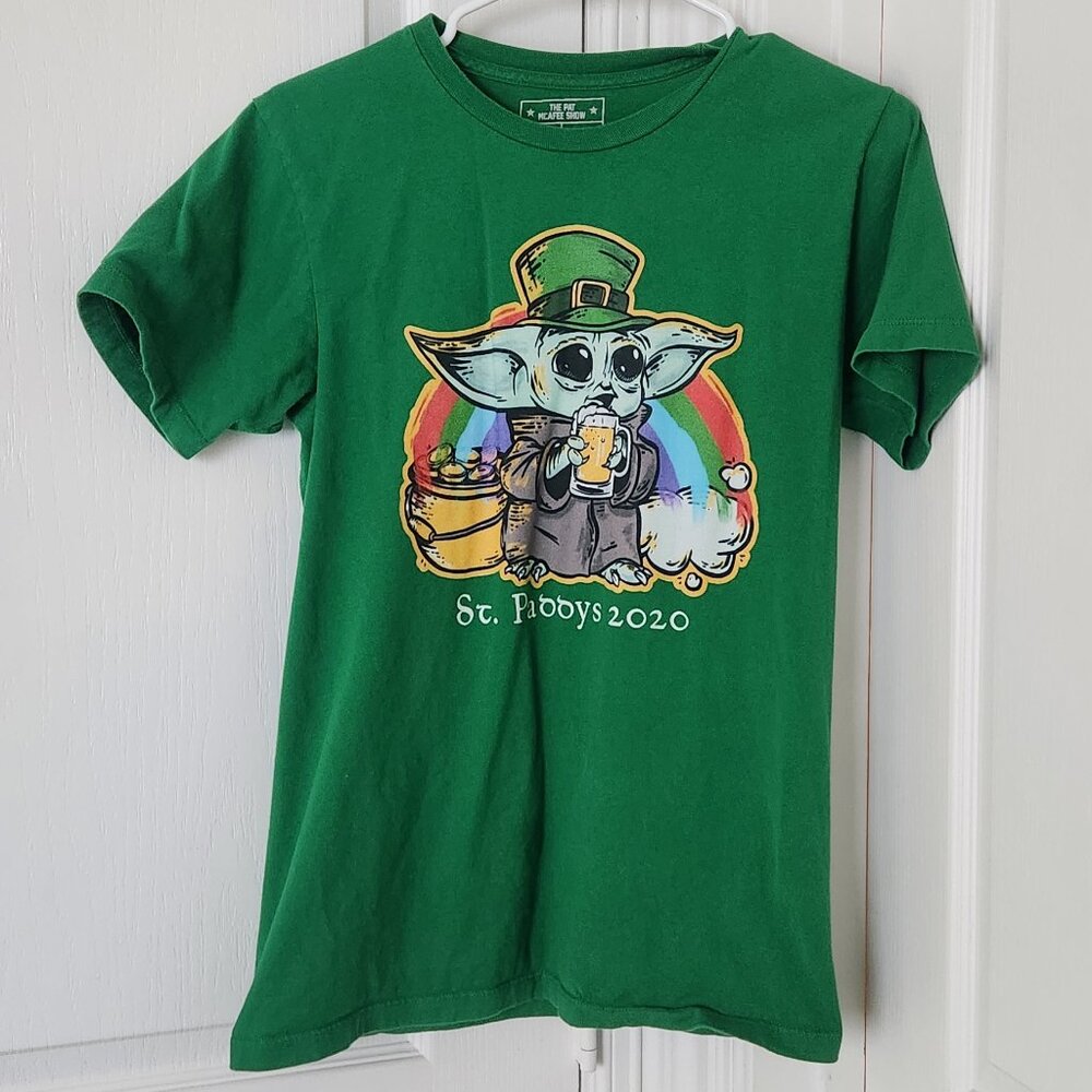St. Patrick’s Day - Star Wars’ Mandalorian character Baby Yoda Shirt - Size S